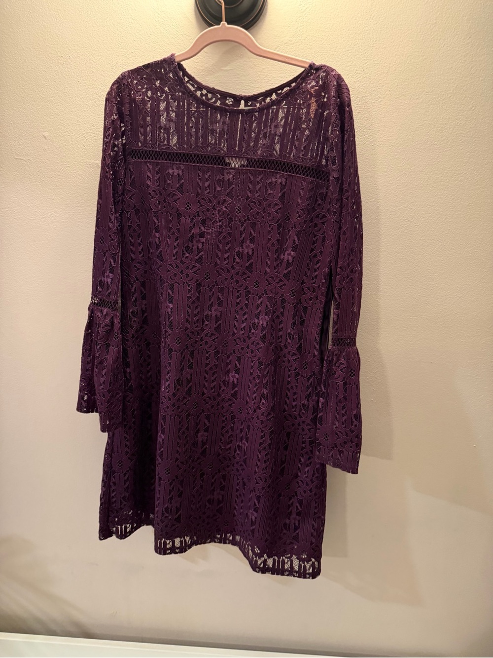 Xhilaration Womens Purple Lace Bell Sleeve Mini Dress Size M Boho Crew Neck